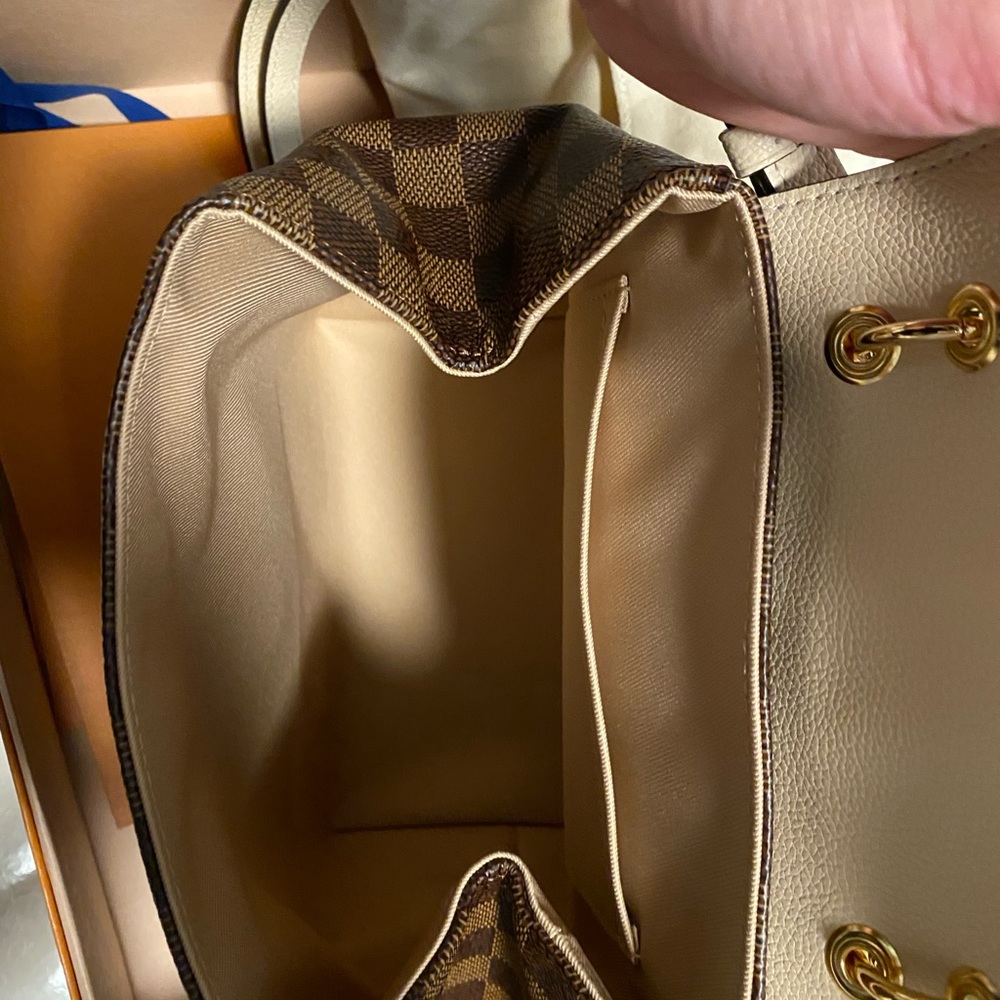 SOLD! Louis Vuitton Clapton backpack - Picture 4 of 8
